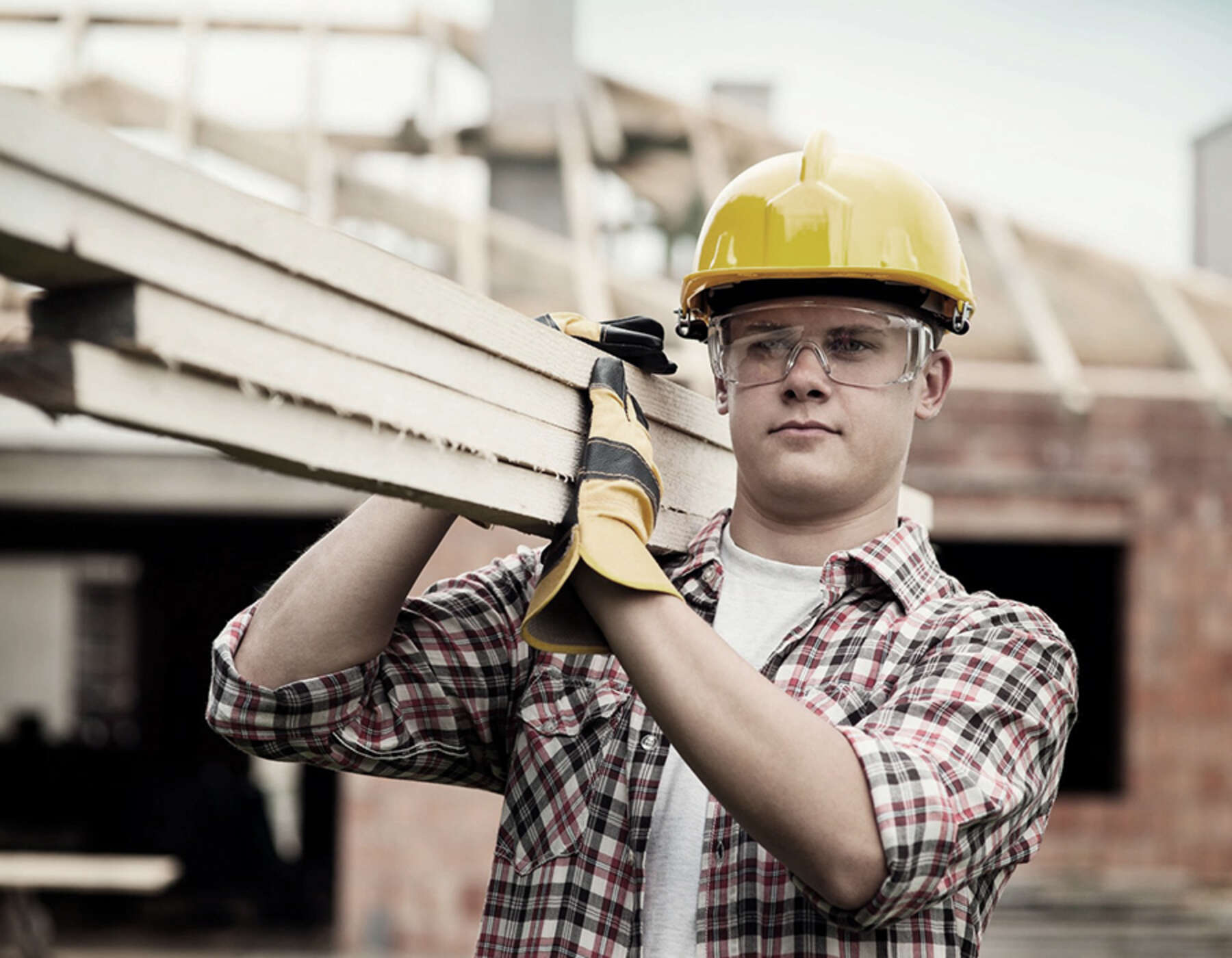 The Lumber Flag Preferred By Builders and Lumber Yards.